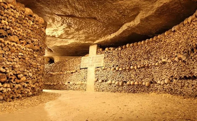 Paris Catacombs
