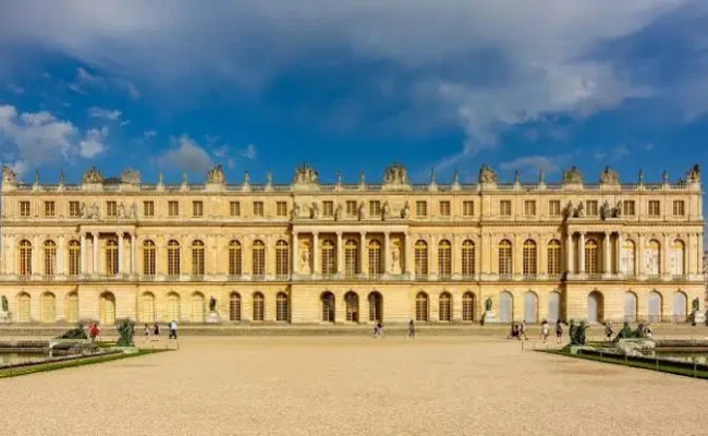 Versailles